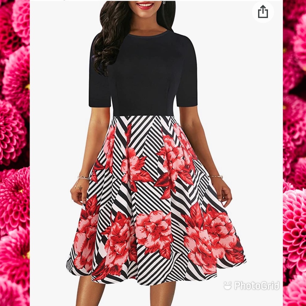 Fit n Flare Dress w/Pockets! 🌺🖤